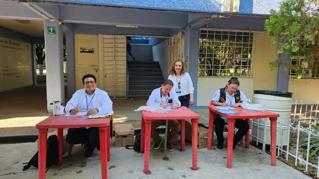 Examen de admisión a jóvenes aspirantes a cursar la Licenciatura en Médico Cirujano.