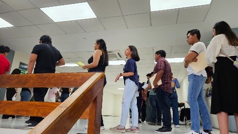 Examen de admisión a jóvenes aspirantes a cursar la Licenciatura en Médico Cirujano.