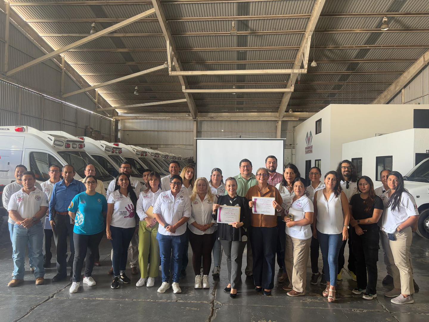 Asiste la Presidenta Maritza del Carmen Pintado Ortega en el marco de la Conmemoración del Día de la Integridad, participó como expositora en la charla Ética e Integridad en el Servicio Público